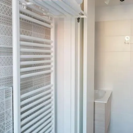 Modern House Dergano A 150 Metri Metro * Милан