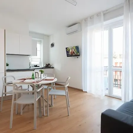 Апартаменты Modern House Dergano A 150 Metri Metro Милан