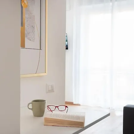 Modern House Dergano A 150 Metri Metro Апартаменты